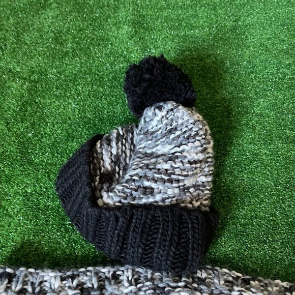 Knitted Beanie Winter Hat w/Pom-Pom & Infinite Scarf Heather Black Grey Kids Set - Picture 5 of 5